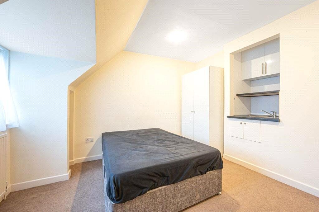 Market-place-hampstead-garden-suburb-nw11-3