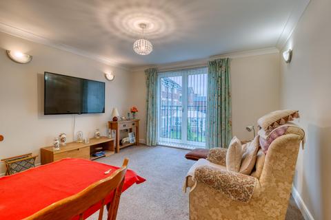 2 bedroom flat for sale, Royal Court, Worksop, S80