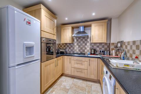 2 bedroom flat for sale, Royal Court, Worksop, S80