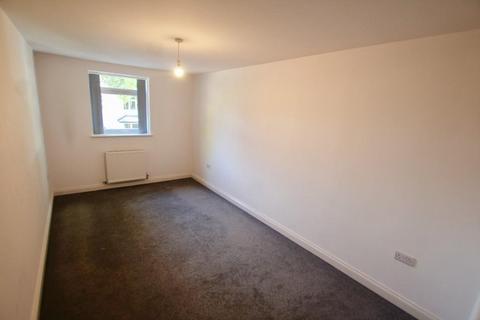 2 bedroom flat to rent, Beckinsale Court, Carlton, Nottingham, Nottinghamshire, NG4