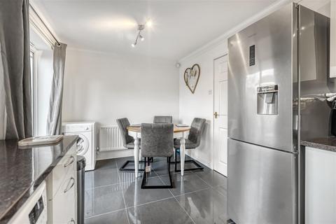 3 Faversham Park, Faverdale, Darlington, DL3 0UN