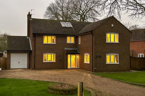 5 bedroom detached house for sale, Tamworth House, The Green, Old Buckenham, Norfolk, NR17 1SW