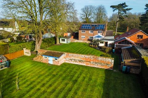 5 bedroom detached house for sale, Tamworth House, The Green, Old Buckenham, Norfolk, NR17 1SW