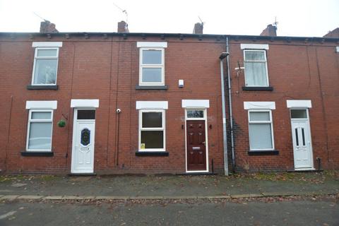 2 bedroom terraced house to rent, Railway Street, Hindley