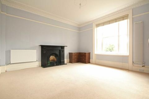 1 bedroom flat to rent, Church Road, Richmond TW10