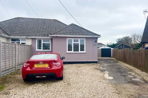 2 bedroom semi-detached bungalow for sale, Holly Road, Blackfield, Southampton, SO45