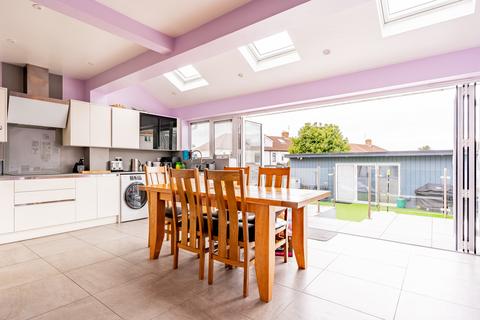 8 Coaley Road, Bristol, BS11 9XD