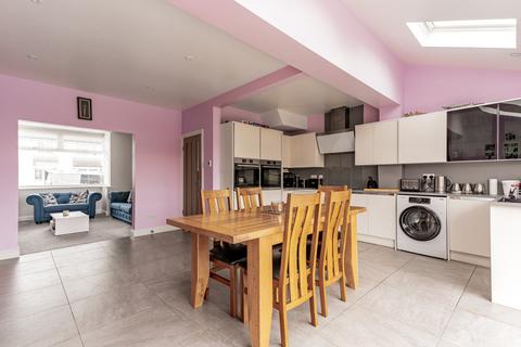 8 Coaley Road, Bristol, BS11 9XD