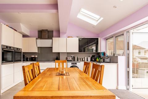 8 Coaley Road, Bristol, BS11 9XD