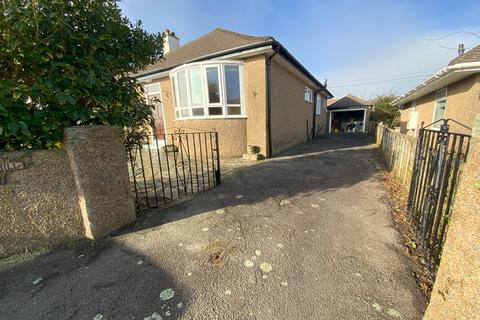 3 bedroom detached bungalow to rent, Abbotsfield Crescent, Tavistock PL19