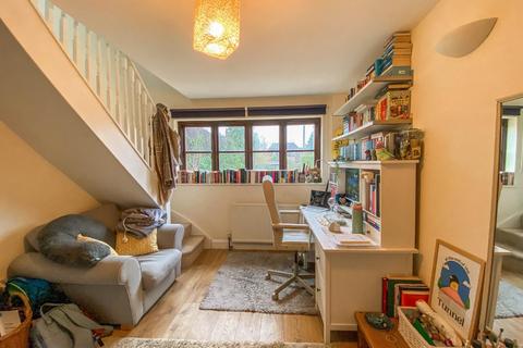 21 High Street, Barton, Cambridge, CB23 7BG