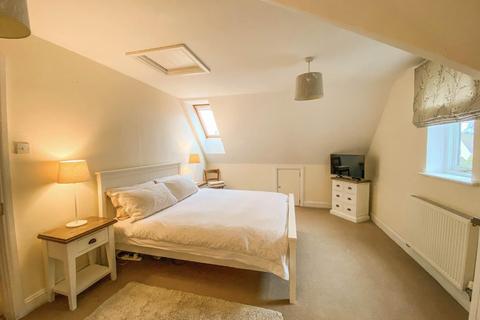 21 High Street, Barton, Cambridge, CB23 7BG
