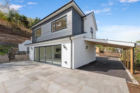 4 bedroom detached house to rent, Glen Road, West Cross, Swansea