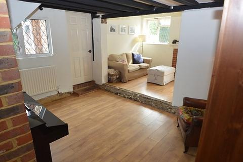 2 bedroom cottage to rent, Farncombe GU7