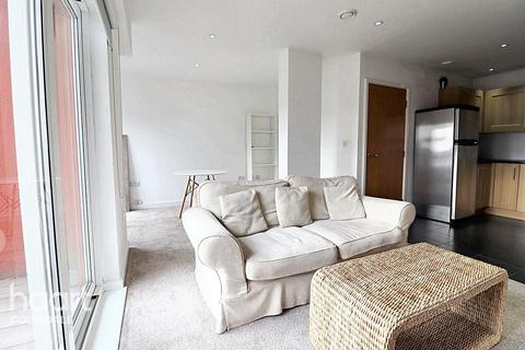 1 bedroom apartment for sale, Ensign House, Aerodrome Road, NW9