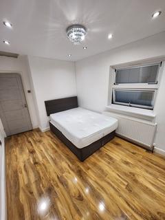 1 bedroom terraced house to rent, BEAUTIFUL DOUBLE ROOM | AVAILABLE NOW, London E17