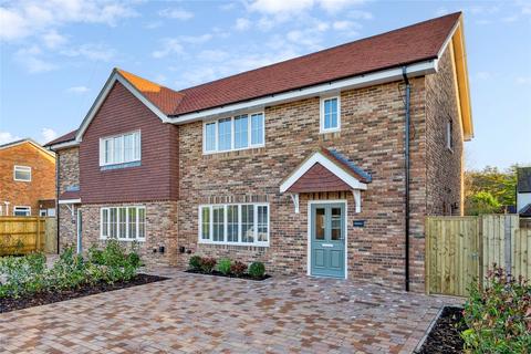 Chilton Close, Penn, Buckinghamshire, HP10