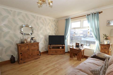 3 bedroom semi-detached house for sale, Glebe Avenue, Full Sutton, York