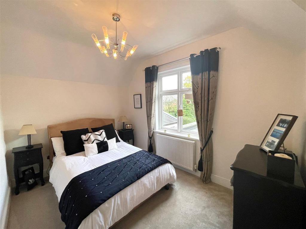 BEDROOM 4.jpg