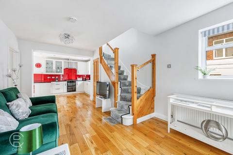 4 bedroom semi-detached house for sale, Church Road, London, W7