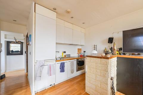 1 bedroom flat to rent, 1 Bow Road, London E3