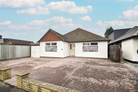 3 bedroom bungalow for sale, Oakington Avenue, Amersham, Buckinghamshire, HP6