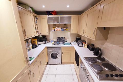 1 bedroom flat for sale, St. Georges Walk, Hampshire PO12