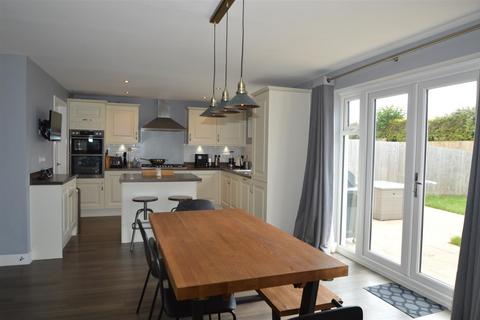 4 bedroom detached house to rent, 17 Timbers Green, Llangan, Vale of Glamorgan, CF35 5AZ