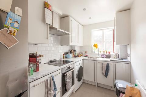 1 bedroom flat to rent, Brixton Station Road, Brixton, London, SW9