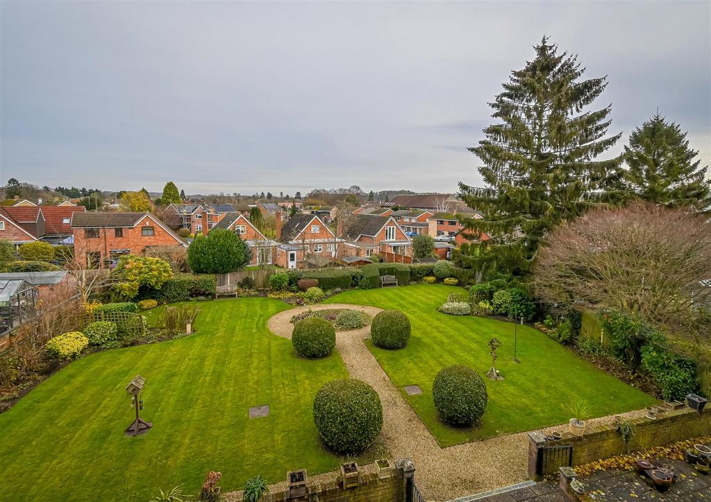 5 Westgate Lawns-4.jpg