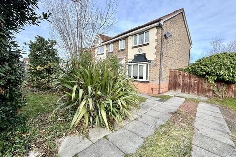 3 bedroom semi-detached house to rent, Tomlinson Way, Middlesbrough