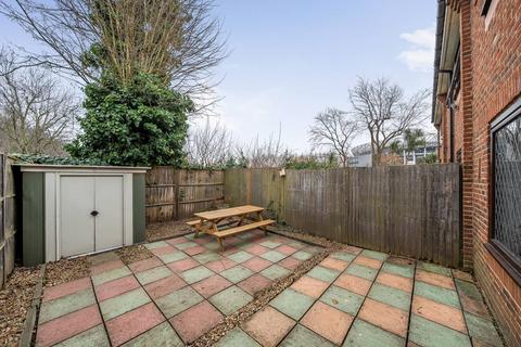 2 Harlequin Close, Isleworth, TW7 7LA