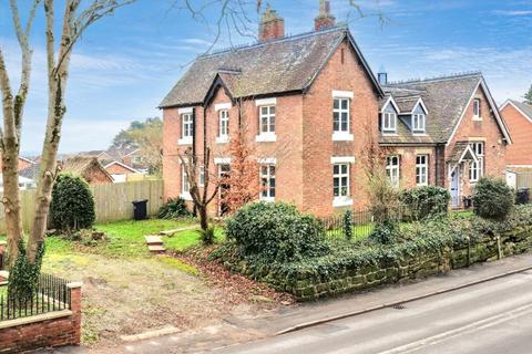 3 bedroom semi-detached house for sale, Warwick Road, Leek Wootton, Warwick