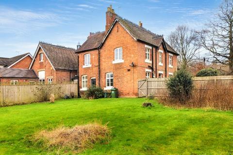 3 bedroom semi-detached house for sale, Warwick Road, Leek Wootton, Warwick