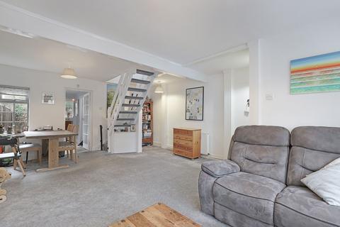 2 bedroom terraced house for sale, Gladstone Road, Buckhurst Hill, IG9