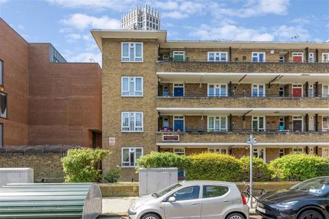 3 bedroom flat for sale, Lancaster Street, London SE1