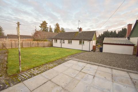 3 bedroom bungalow to rent, Green Lane, Leominster