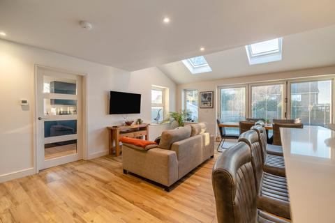 1 Cwrt Ogwen, Hawarden, Deeside, CH5 3SP