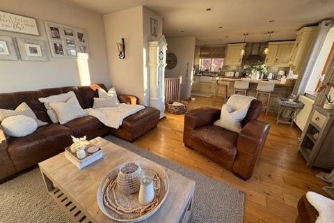 12 Dove Close, Wombwell, Barnsley, S73 0SJ