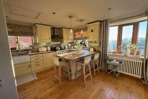 12 Dove Close, Wombwell, Barnsley, S73 0SJ