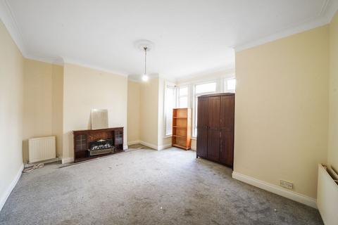 6 bedroom terraced house for sale, Ilford IG3