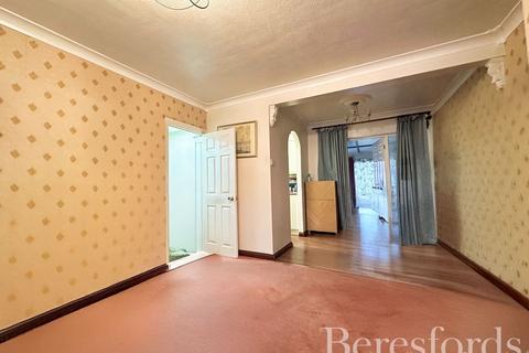 3 bedroom end of terrace house for sale, Norman Road, Hornchurch, RM11