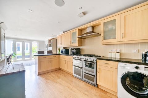 1 Atkinson Road, Hawkinge, Folkestone, CT18 7SB