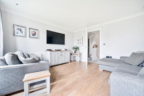 1 Atkinson Road, Hawkinge, Folkestone, CT18 7SB