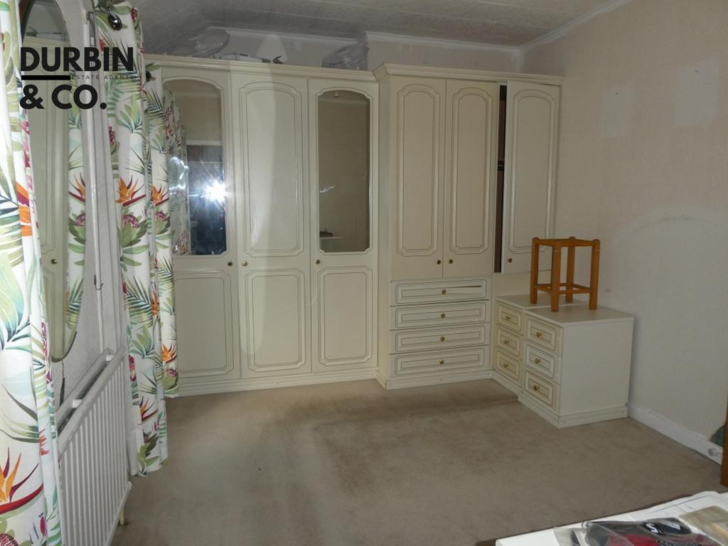 A-mostyn3.bed1.1.JPG