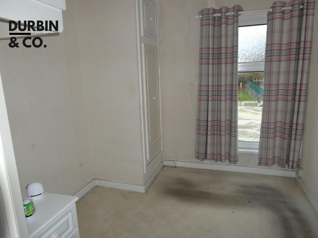 A-mostyn3.bed2.JPG