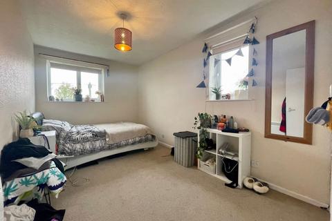 2 bedroom flat to rent, Regnum Drive, Newbury RG14