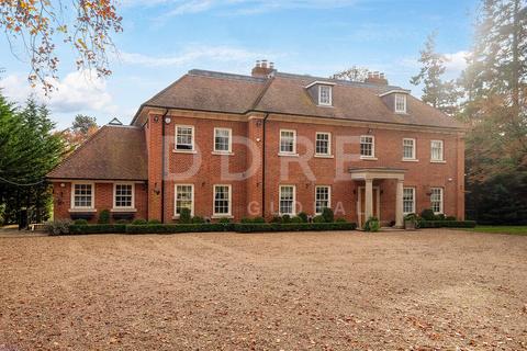 7 bedroom country house for sale, Over the Misbourne, Buckinghamshire, UB9