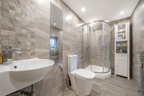 32 Ranworth Close, Erith, DA8 3AD