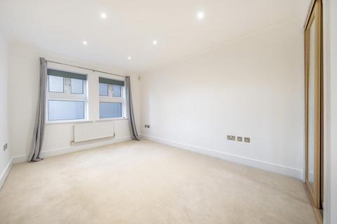 1 bedroom flat for sale, Albany Park Road, Kingston upon Thames